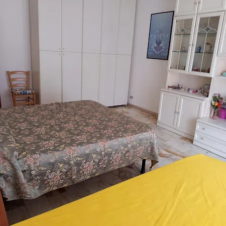 Casa Di Paola, Davanti Al Mare * 키아바리