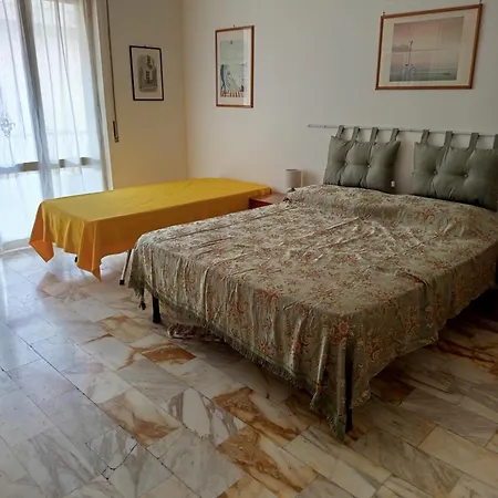 Lägenhet Casa Di Paola, Davanti Al Mare *